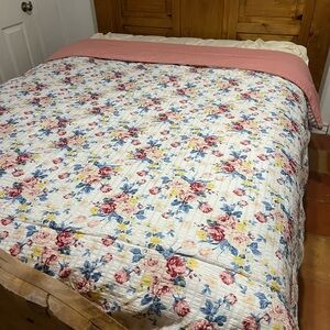 Full/queen size floral, comforter, dusty pink by chaps home